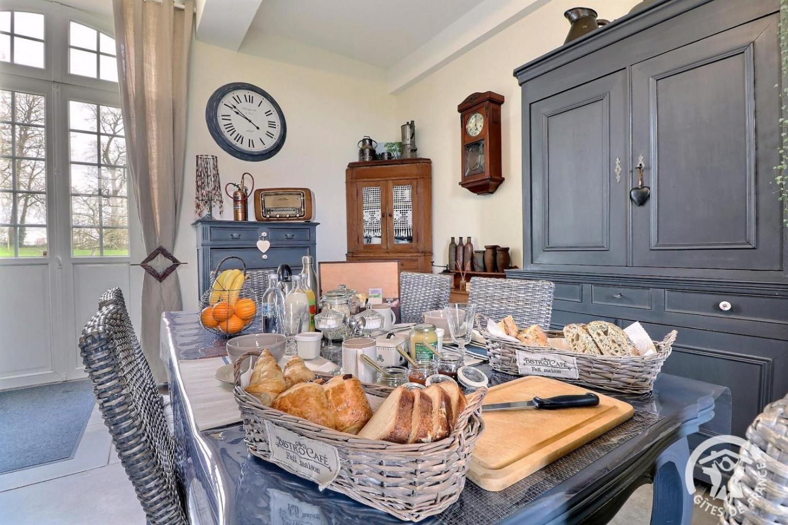 La Gentilhommiere Bed & Breakfast La Bazouges-du-Desert Exterior photo
