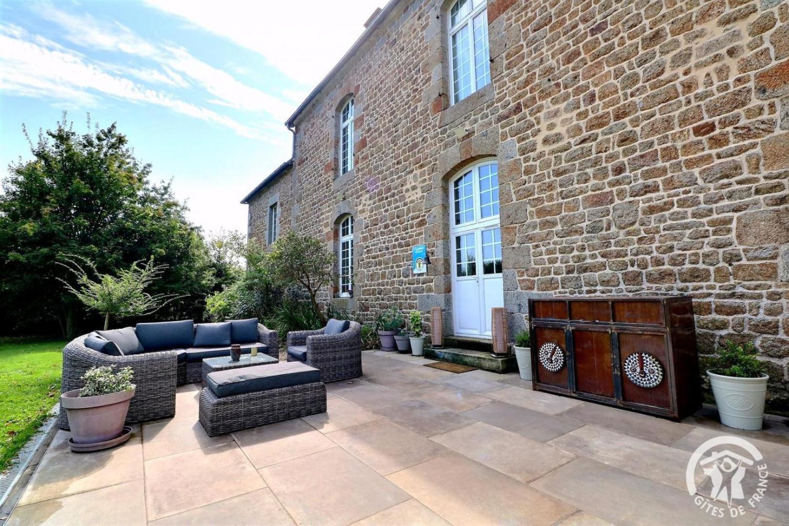 La Gentilhommiere Bed & Breakfast La Bazouges-du-Desert Exterior photo